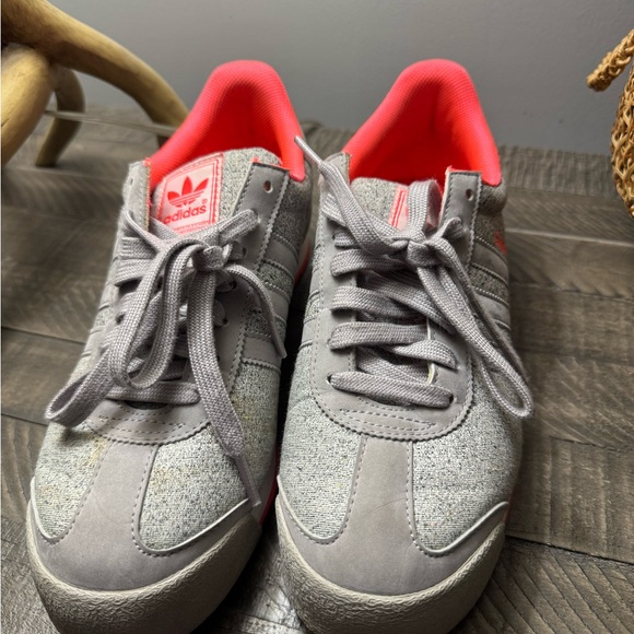 Adidas Samoa Heather Gray Sneakers with Coral Pink - Picture 1 of 6